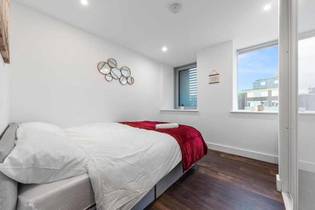 Sleep 7 20 Mins From London Waterloo Bp8 Apartamento Exterior foto