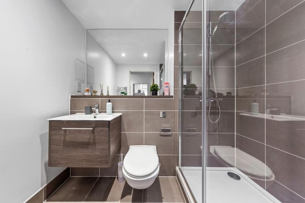 Sleep 7 20 Mins From London Waterloo Bp8 Apartamento Exterior foto