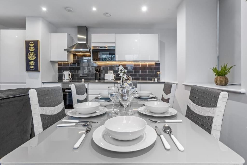 Sleep 7 20 Mins From London Waterloo Bp8 Apartamento Exterior foto
