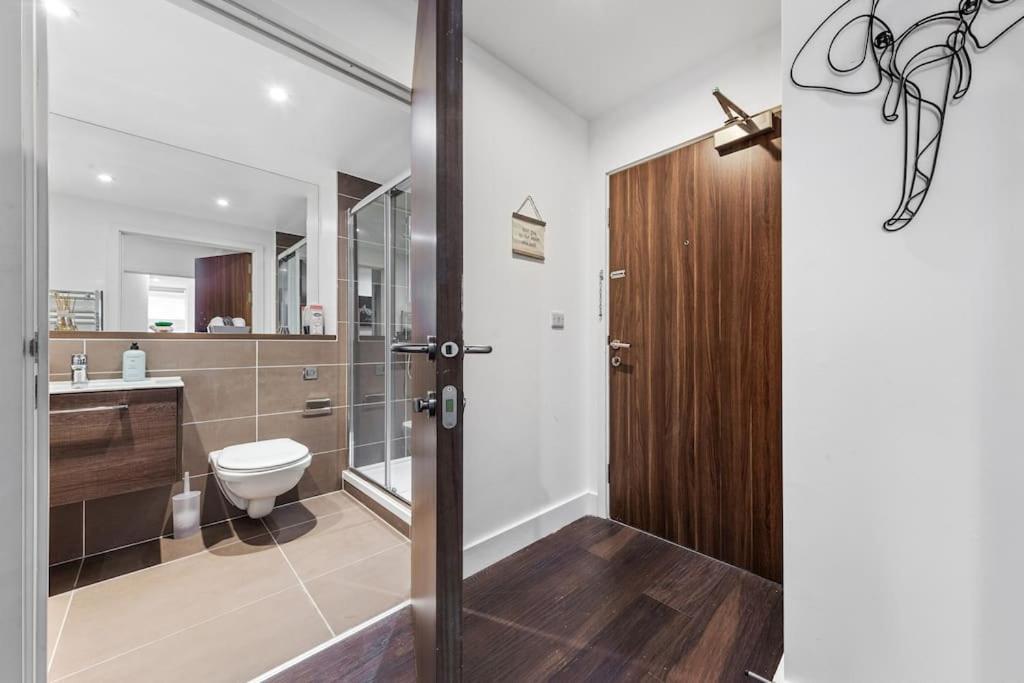 Sleep 7 20 Mins From London Waterloo Bp8 Apartamento Exterior foto